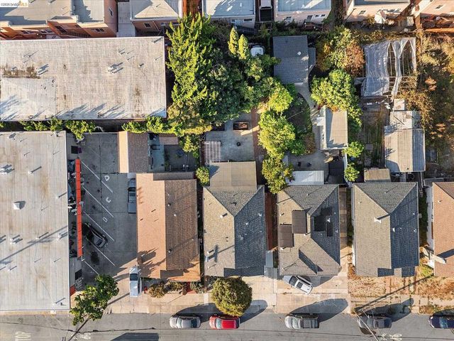 2832 Brookdale Ave, Oakland, CA 94602