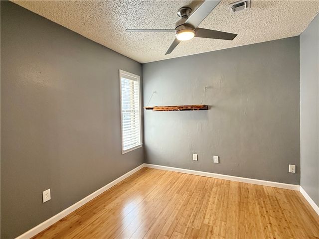 4401 River Valley Dr 201, Corpus Christi, TX 78410