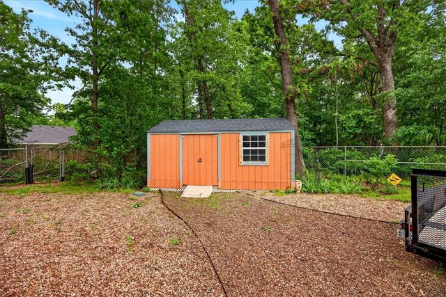 23 Hurlford Lane, Bella Vista, AR 72715