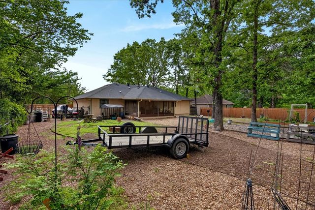 23 Hurlford Lane, Bella Vista, AR 72715