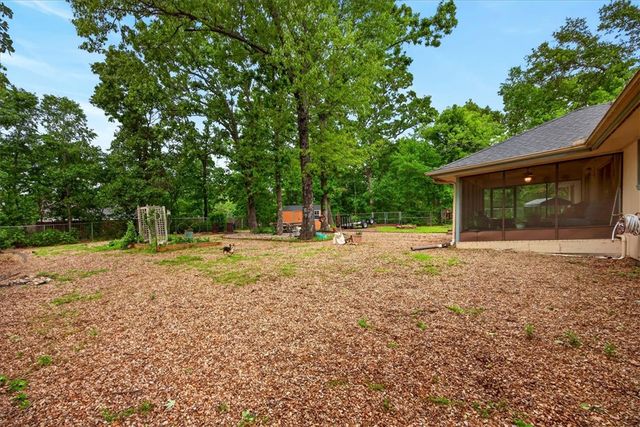 23 Hurlford Lane, Bella Vista, AR 72715