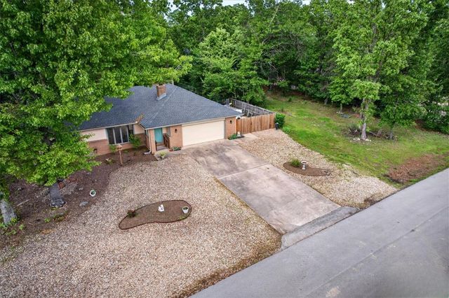 23 Hurlford Lane, Bella Vista, AR 72715