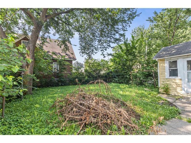 324 Van Buren Avenue, Saint Paul, MN 55103