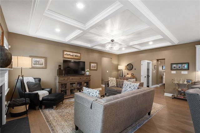 97 Skyview Dr, North Strabane, PA 15317