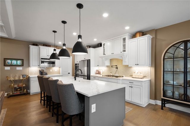 97 Skyview Dr, North Strabane, PA 15317