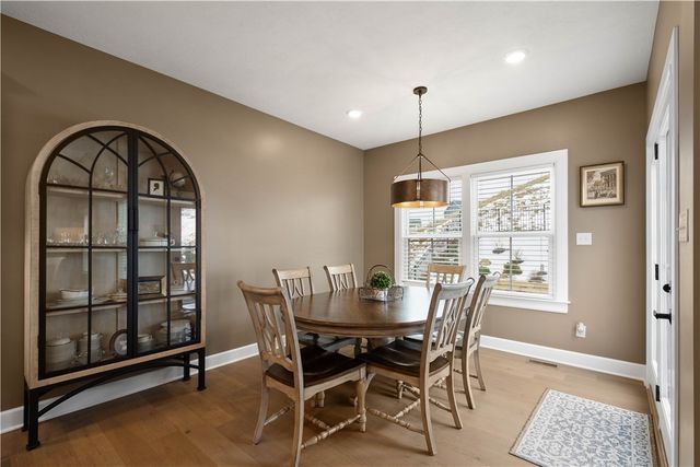 97 Skyview Dr, North Strabane, PA 15317