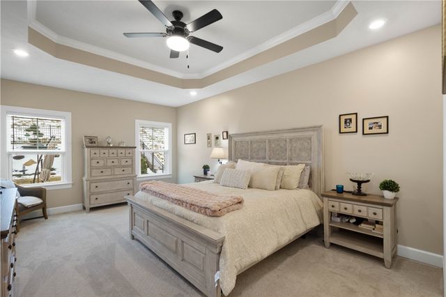 97 Skyview Dr, North Strabane, PA 15317