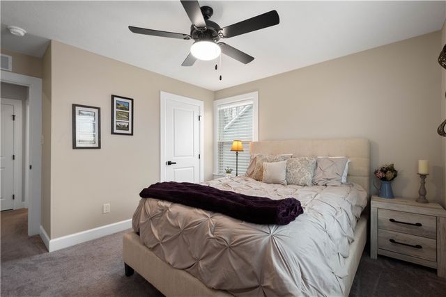 97 Skyview Dr, North Strabane, PA 15317