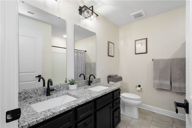 97 Skyview Dr, North Strabane, PA 15317