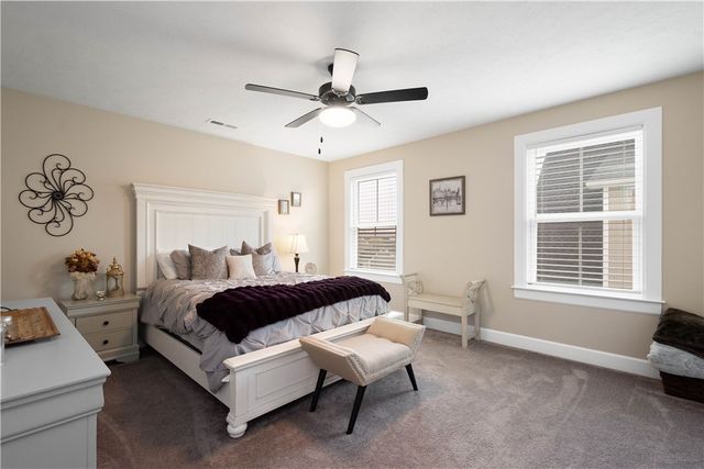 97 Skyview Dr, North Strabane, PA 15317