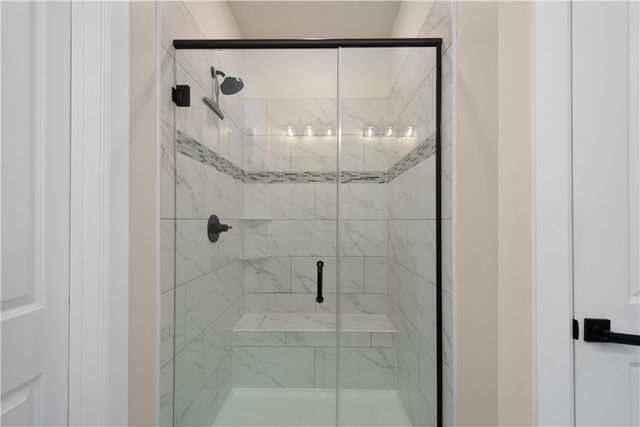 97 Skyview Dr, North Strabane, PA 15317