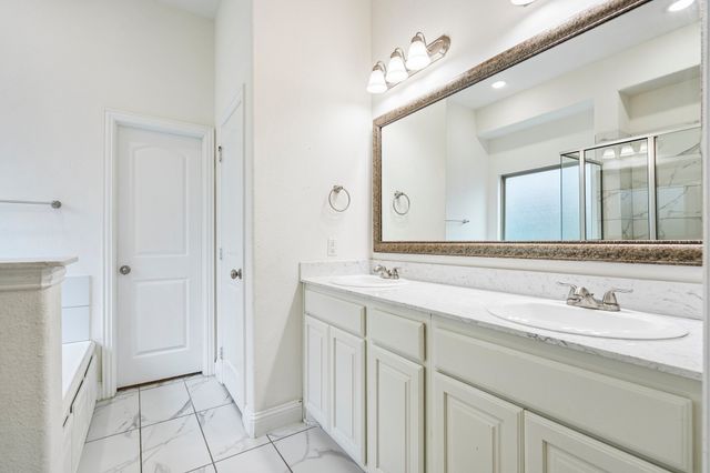 871 Mccall Drive, Fate, TX 75087