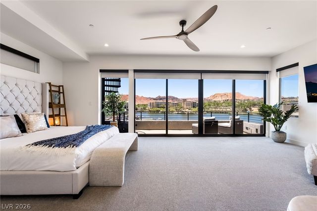 16 Heron Harbour Drive, Henderson, NV 89011