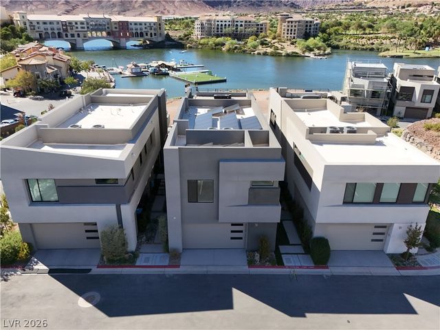 16 Heron Harbour Drive, Henderson, NV 89011