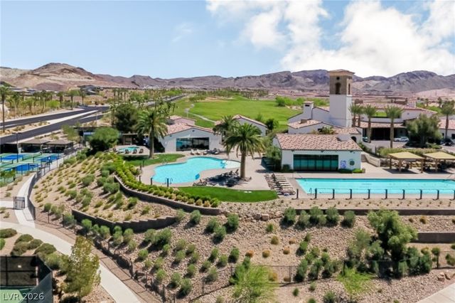 16 Heron Harbour Drive, Henderson, NV 89011