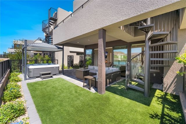 16 Heron Harbour Drive, Henderson, NV 89011