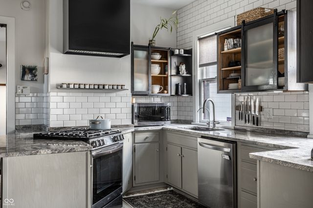 850 N College Avenue, Indianapolis, IN 46202