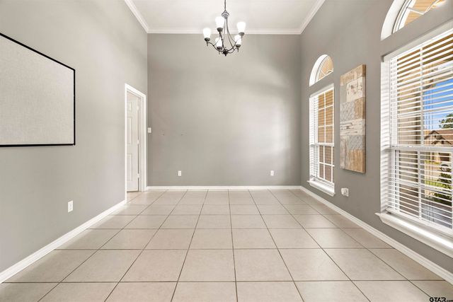 618 Huntwick Ln, Tyler, TX 75703