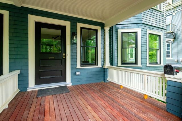 109 Lake View Ave 109, Cambridge, MA 02138