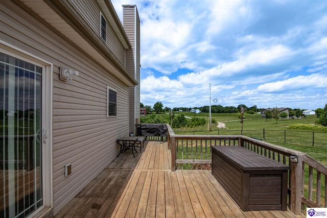 200 Diamond Court, Vine Grove, KY 40175