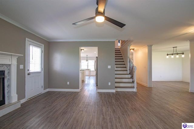 200 Diamond Court, Vine Grove, KY 40175