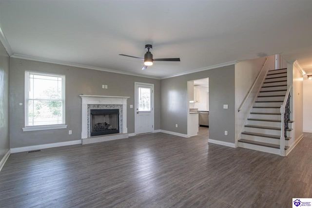 200 Diamond Court, Vine Grove, KY 40175