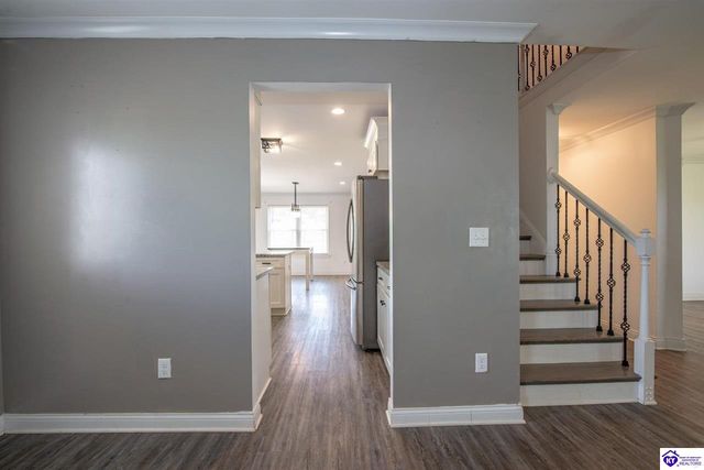 200 Diamond Court, Vine Grove, KY 40175