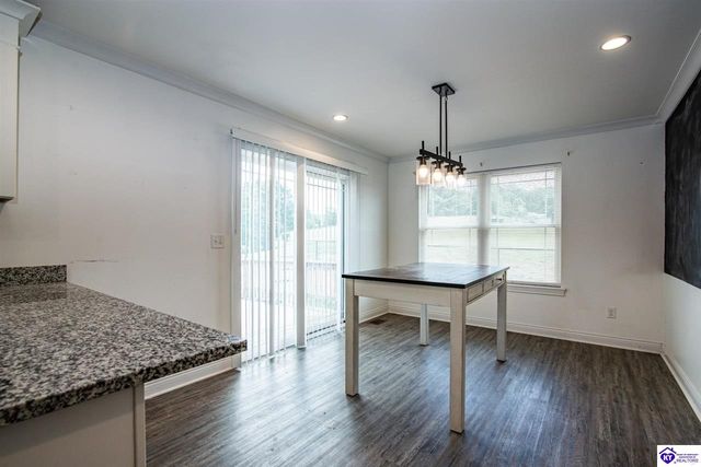 200 Diamond Court, Vine Grove, KY 40175