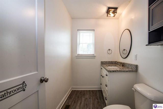 200 Diamond Court, Vine Grove, KY 40175