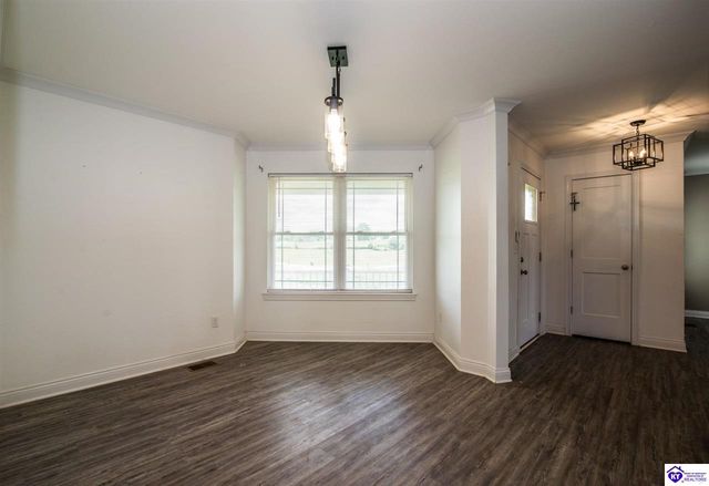 200 Diamond Court, Vine Grove, KY 40175