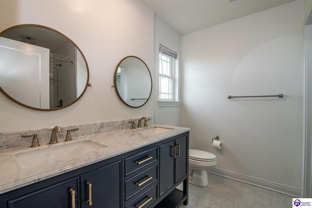 200 Diamond Court, Vine Grove, KY 40175