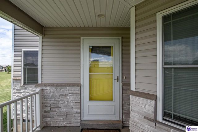 200 Diamond Court, Vine Grove, KY 40175