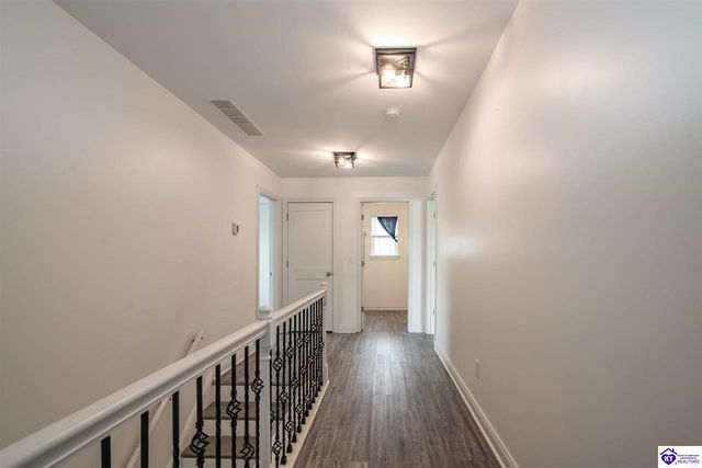 200 Diamond Court, Vine Grove, KY 40175