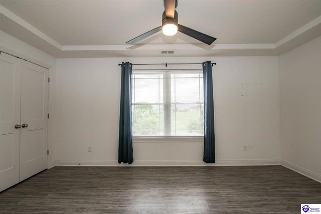 200 Diamond Court, Vine Grove, KY 40175