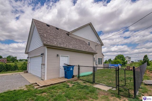 200 Diamond Court, Vine Grove, KY 40175
