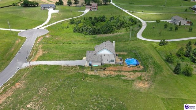 200 Diamond Court, Vine Grove, KY 40175