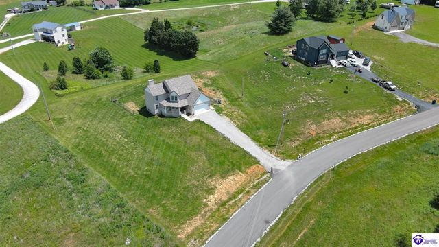 200 Diamond Court, Vine Grove, KY 40175