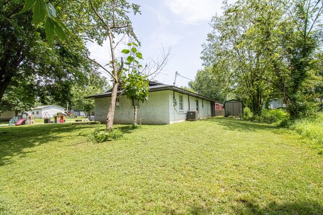 1025 8th Avenue NW, Miami, OK 74354