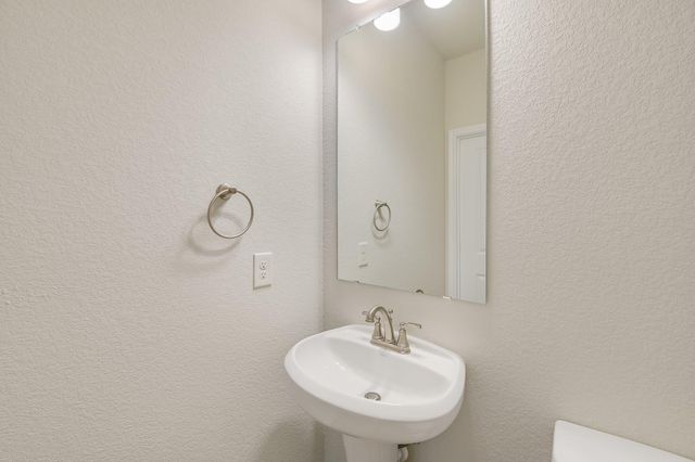 8610 Dongan DR, Austin, TX 78744