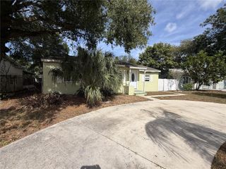 425 40TH AVENUE NE, St Petersburg, FL 33703