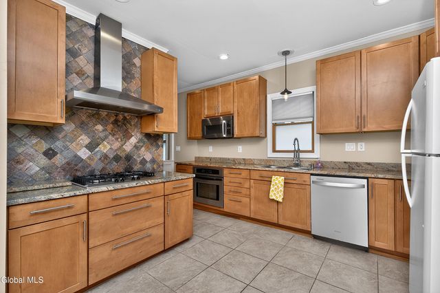138 Davis Avenue, Waterford, NY 12188