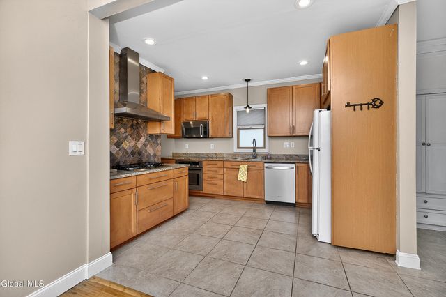 138 Davis Avenue, Waterford, NY 12188