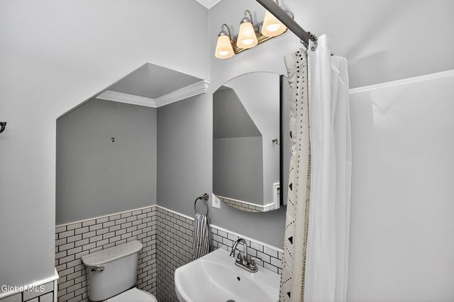 138 Davis Avenue, Waterford, NY 12188