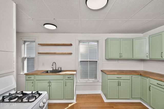 138 Davis Avenue, Waterford, NY 12188