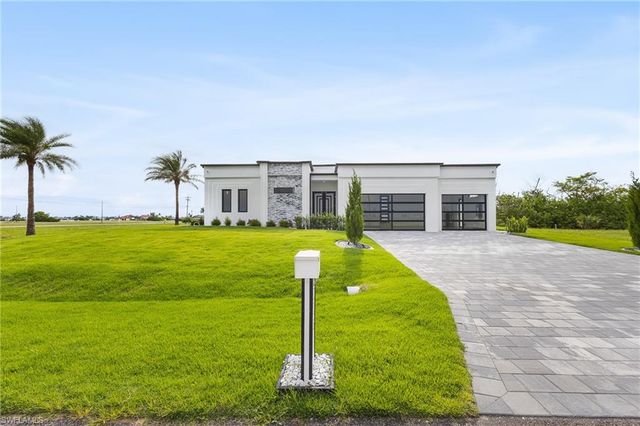 806 NW 33rd AVE, Cape Coral, FL 33993