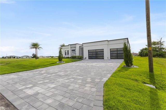 806 NW 33rd AVE, Cape Coral, FL 33993