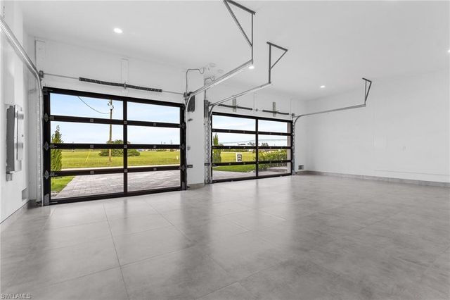 806 NW 33rd AVE, Cape Coral, FL 33993