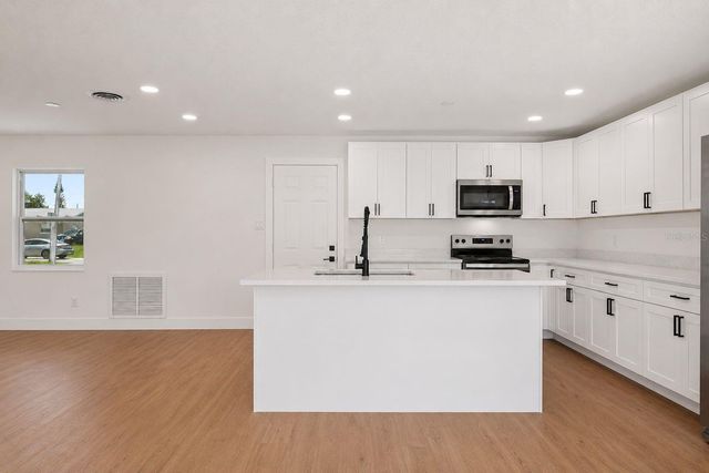 937 BARBADOS AVENUE, Orlando, FL 32825