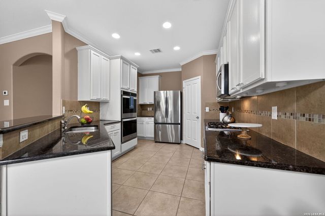 7634 Kings Spring, San Antonio, TX 78254