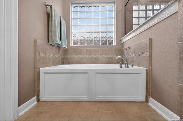 7634 Kings Spring, San Antonio, TX 78254